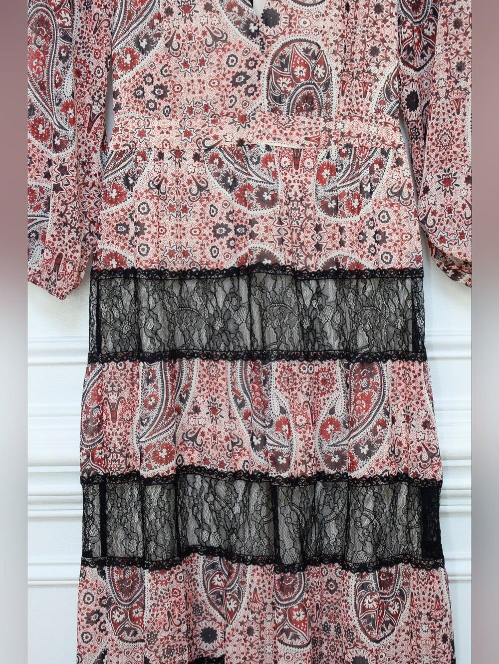Alice + Olivia Daren Floral Paisley Maxi Dress Tiered Lace Red Black Sz 0 Boho - Picture 7 of 16